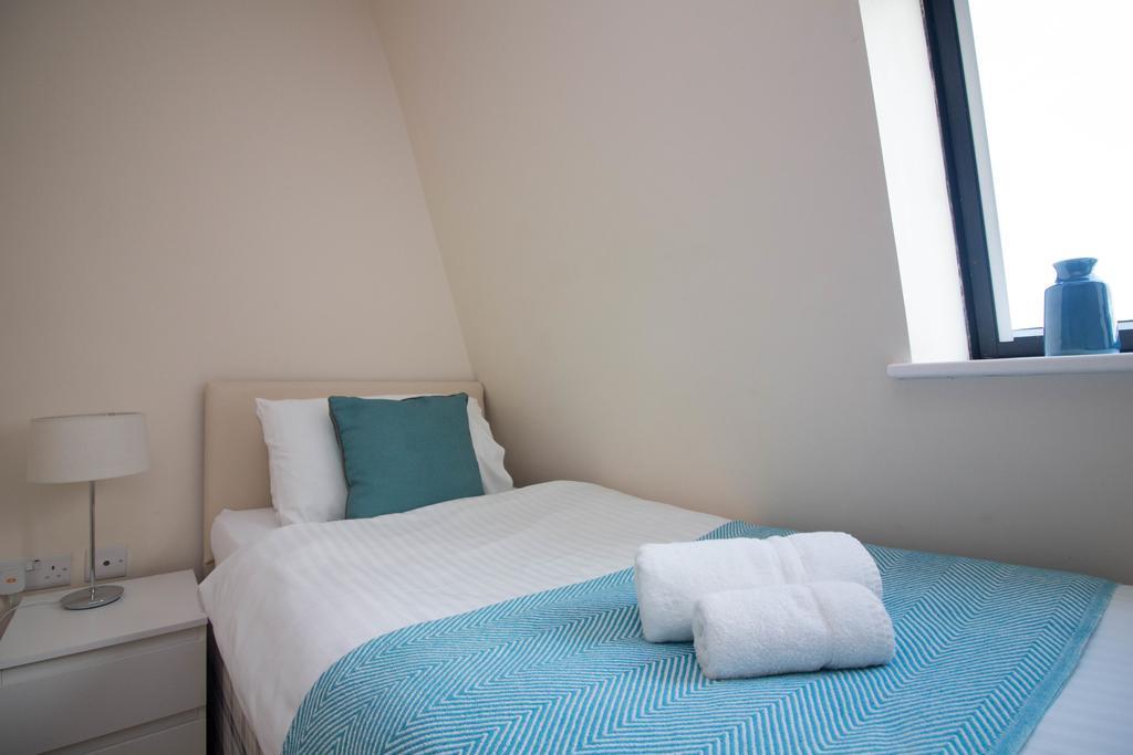 Castle Point Apartments Southampton Premier Lodge Kültér fotó