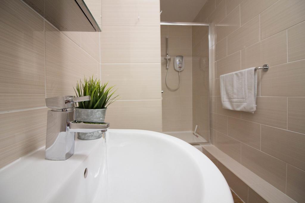 Castle Point Apartments Southampton Premier Lodge Kültér fotó