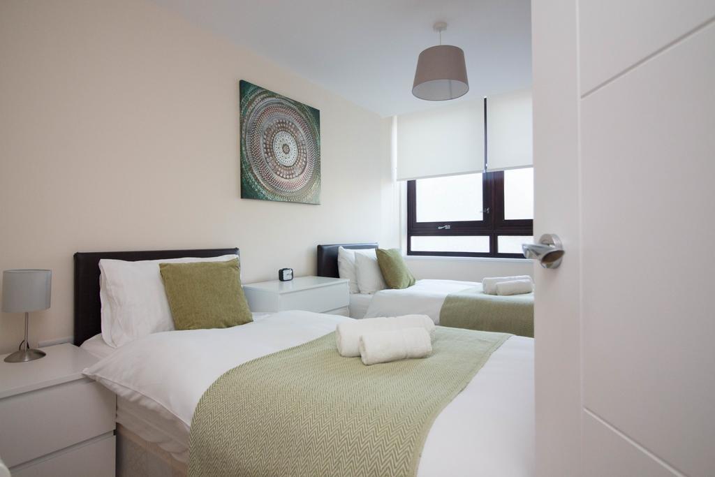 Castle Point Apartments Southampton Premier Lodge Kültér fotó