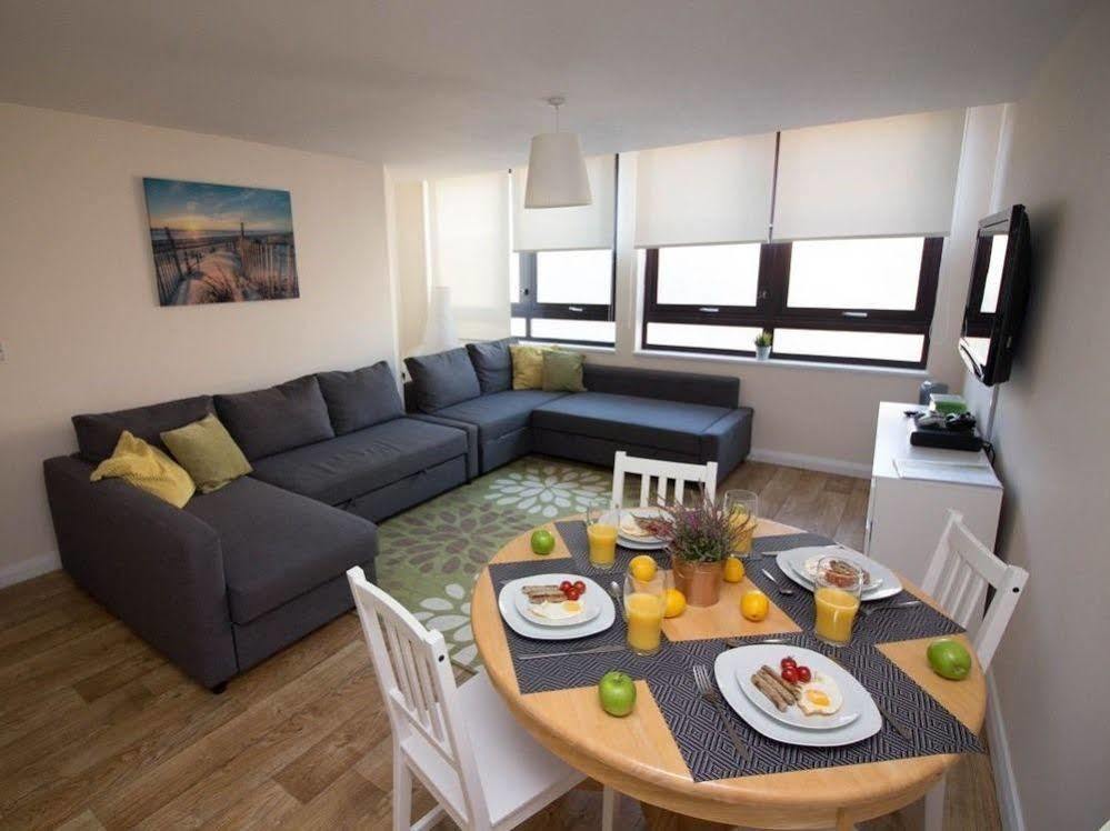 Castle Point Apartments Southampton Premier Lodge Kültér fotó